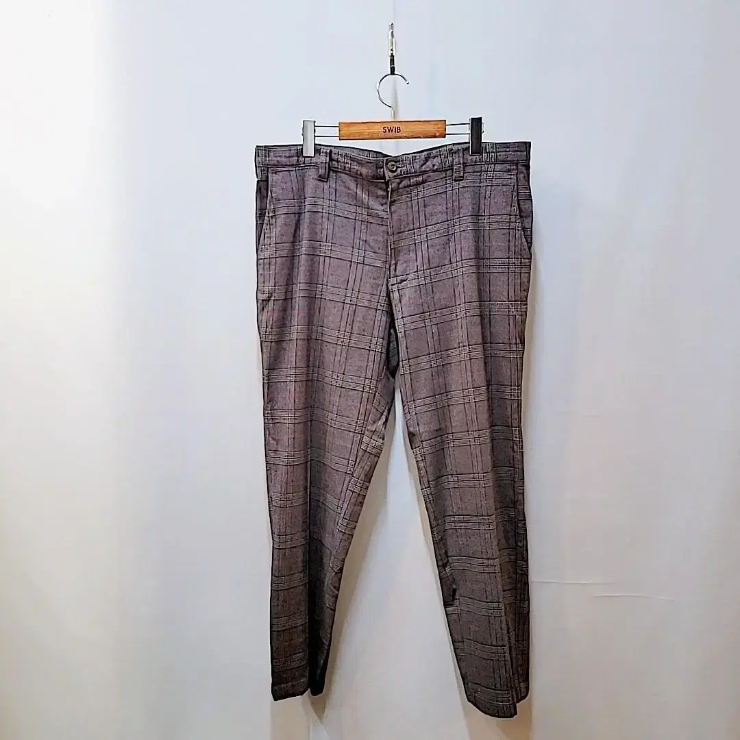 36) GHID Sport Woolen Check Pants (Condition Good