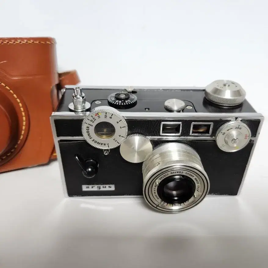 빈티지 미국 Argus C3 35mm 브릭카메라와 가죽케이스