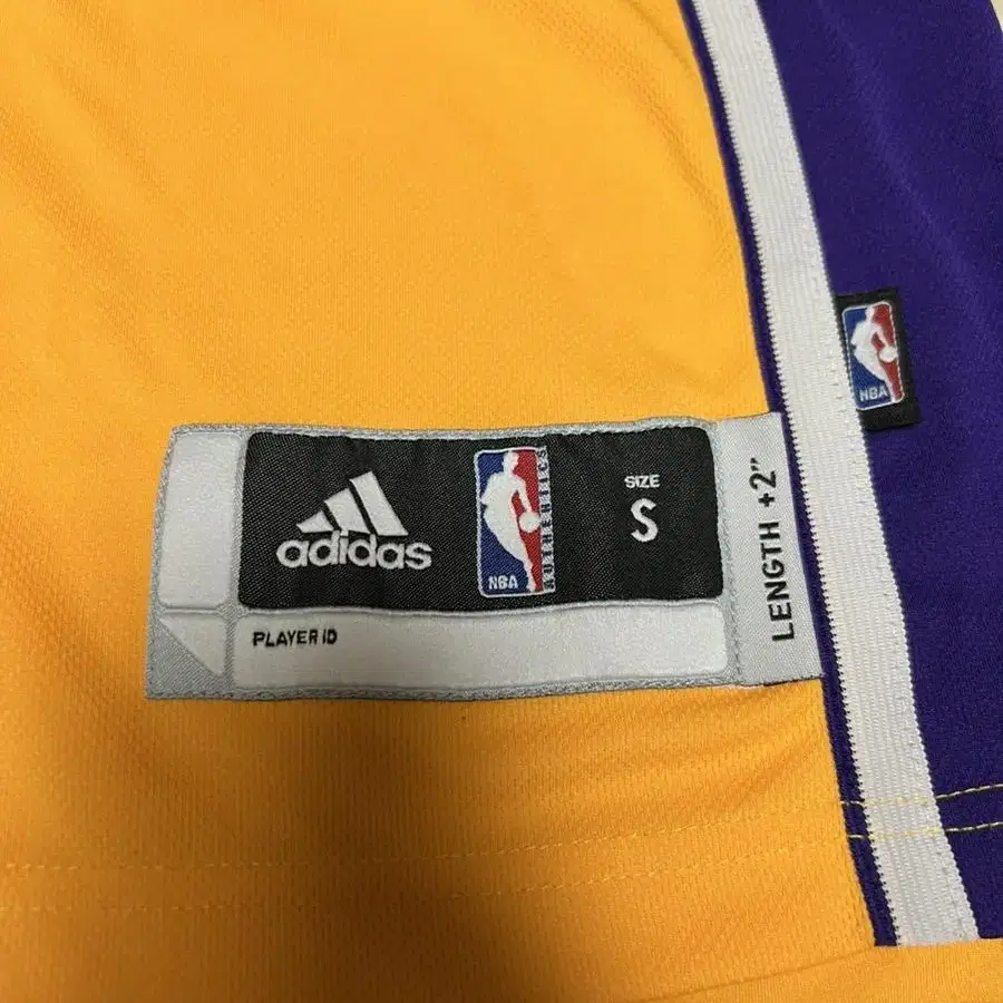 LA Lakers NBA 아디다스 유니폼 팝니다