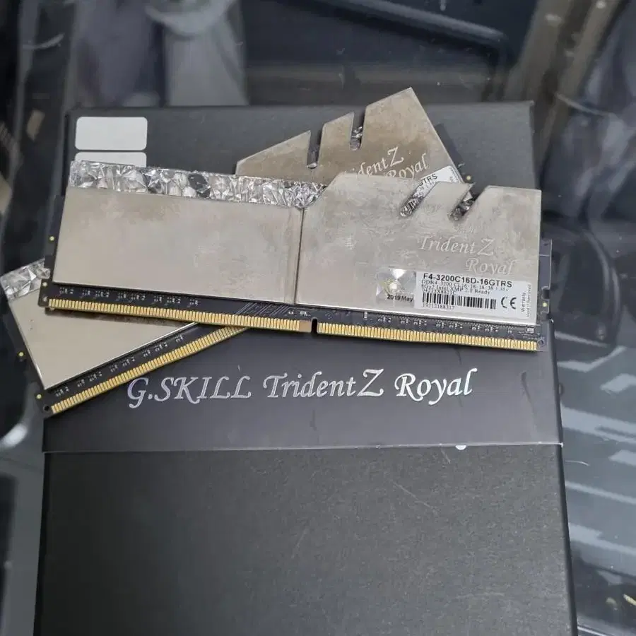 g.skill 램 DDR4 8GB 2개 팝니다