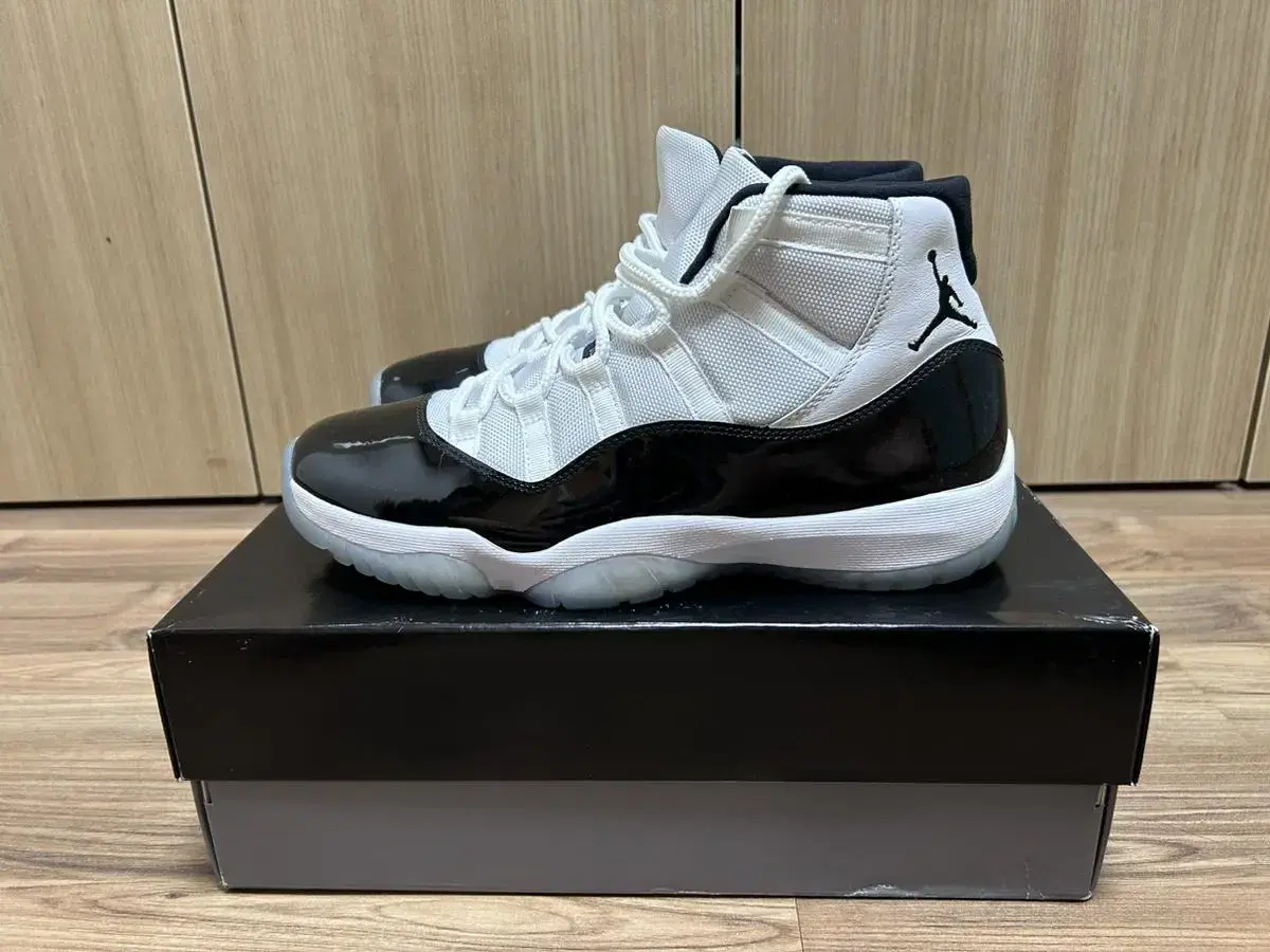 [285] Jordan 11 Concorde 2018