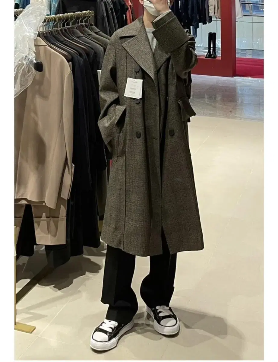 [46] 22FW Wooyoung Woo maincheck turn-up coat