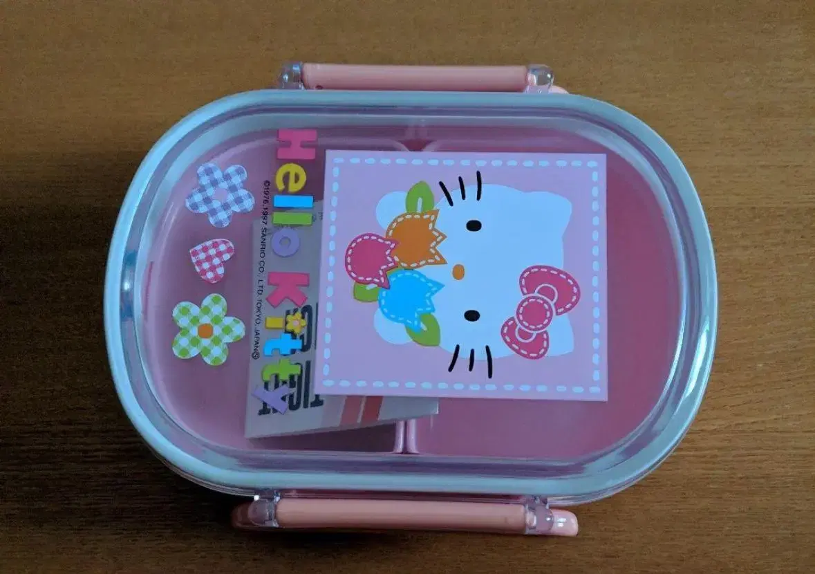 New Products | Classic Kitty Flower Kitty Tin Case Retro Storage Box Small Box Hello Kitty