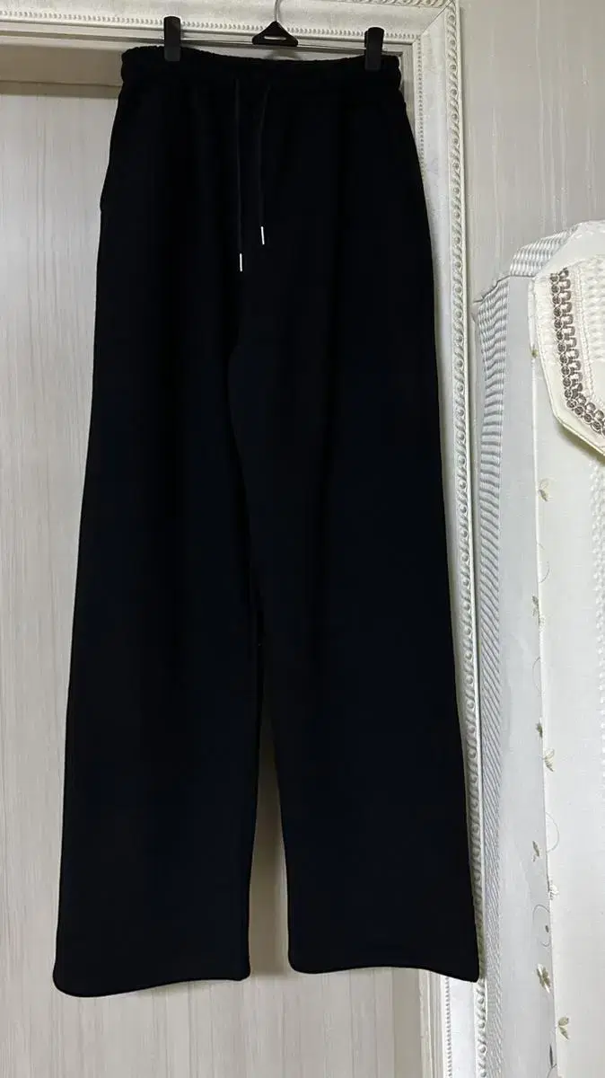 Black Wide Ribbed Banded Pants Mubae