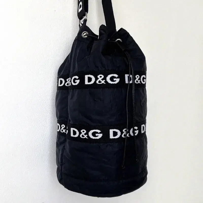 세일 [정품] 돌체앤가바나 D&G 복싱 버킷백