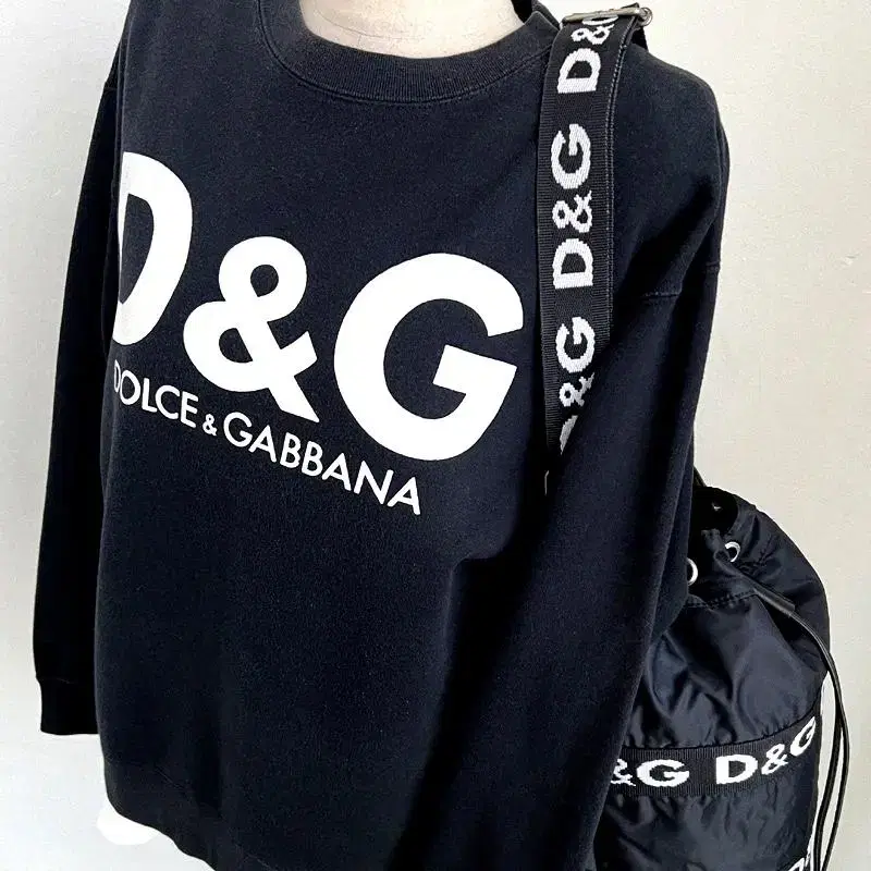 세일 [정품] 돌체앤가바나 D&G 로고 맨투맨 스웻셔츠