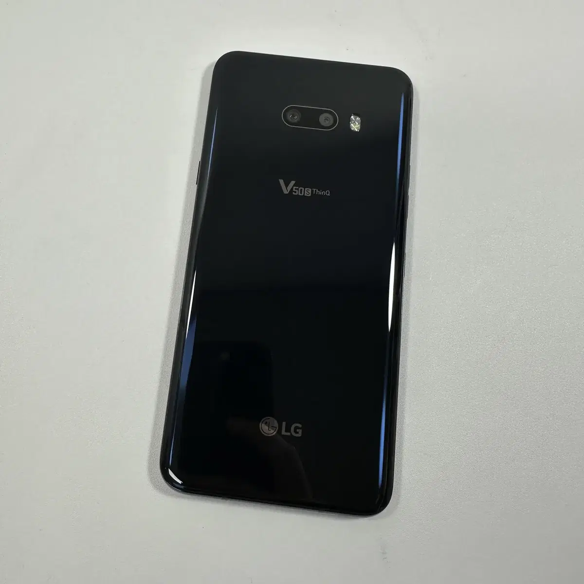 V510 LG V50S 블랙 256기가 판매합니다. SKT