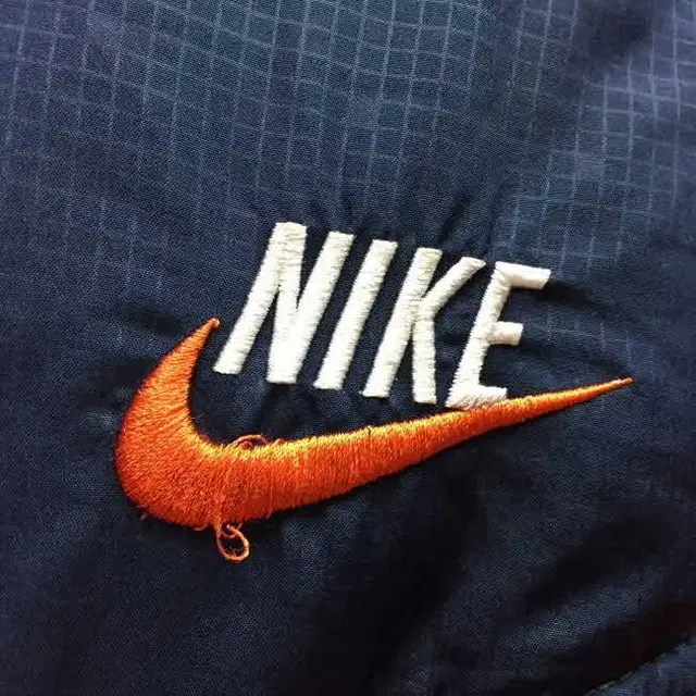 Z2716 나이키 배색 후드 덕다운 패딩점퍼 (80호) NIKE