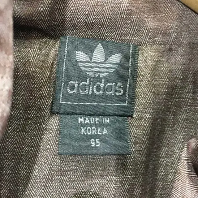 Z2737 아디다스 오리지널스 덕다운 패딩점퍼 (남95) ADIDAS