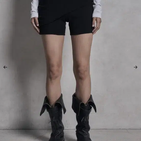 구해요 보헤미안서울 BASIC FOLDED BIKER SHORTS