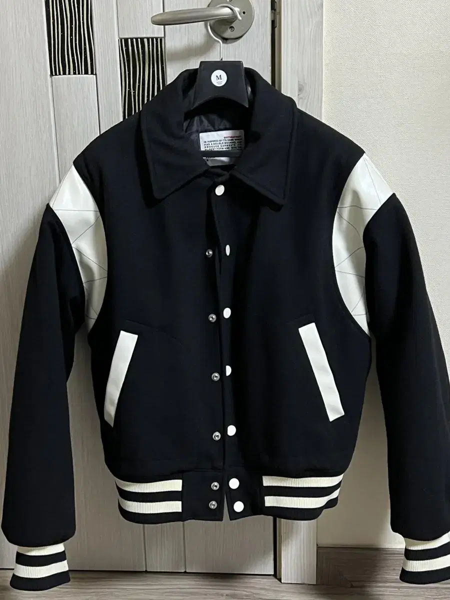 [S] Varsity Black Varsity Suit