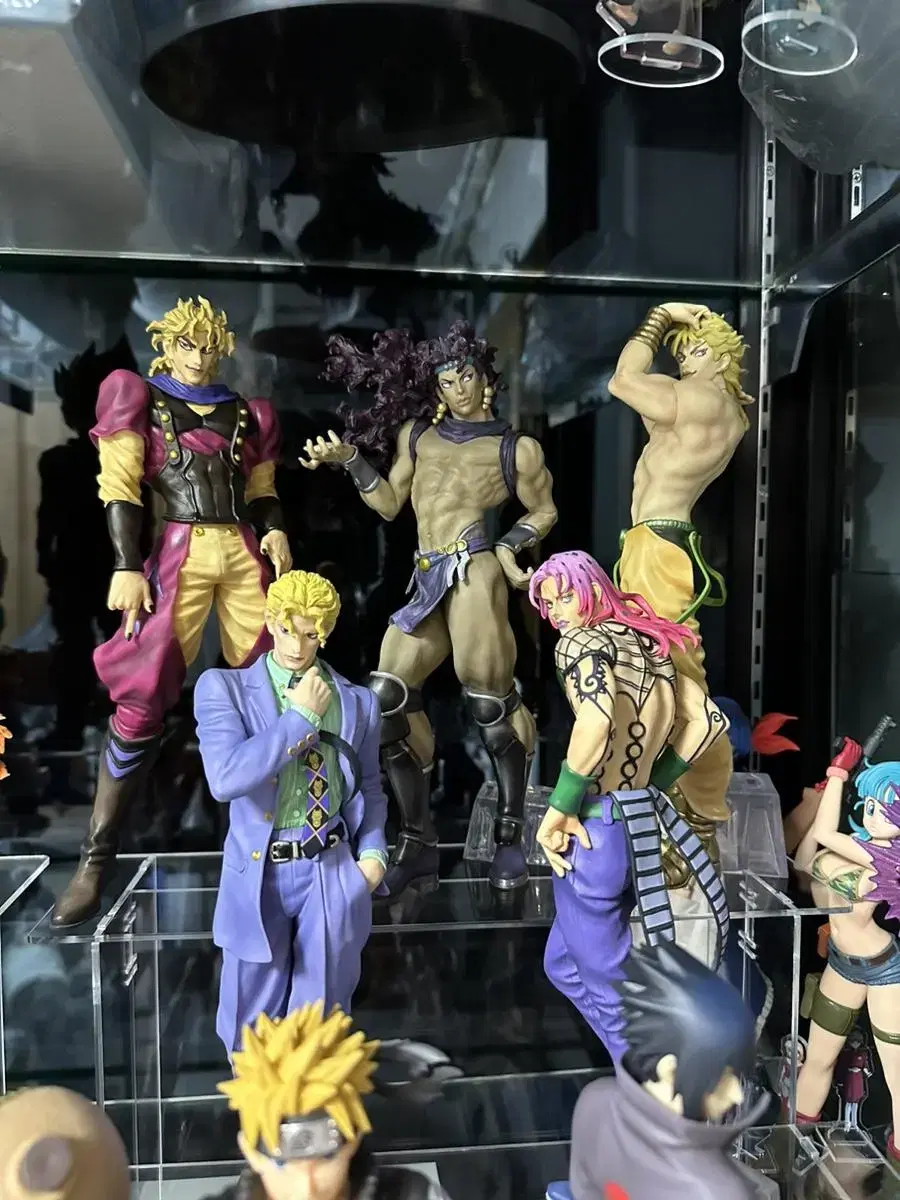 JoJo's Bizarre Adventure First Lottery unsealed arm.