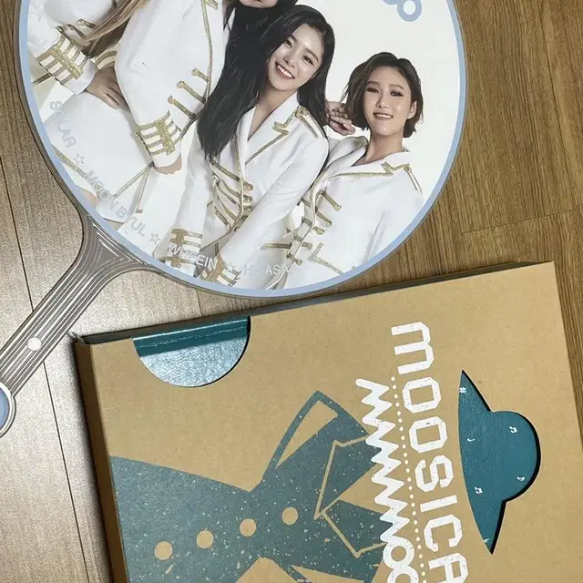 마마무 무지컬 2016 라이브cd + 무지컬 부채 양도합니다