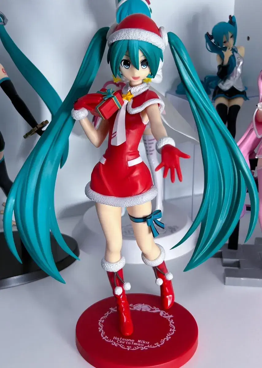 Hatsune Miku Christmas Figures