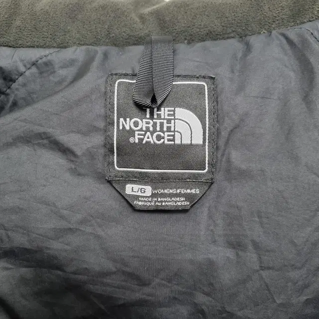 노스페이스 눕시 700 켄달제너 패딩 블랙 - L   north face