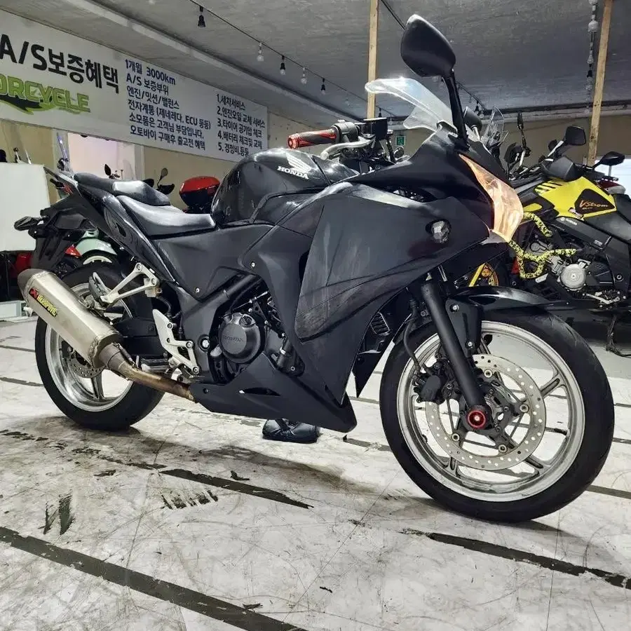 ( 혼다 ) CBR 250 R 11년식 아크라포빅 부산울산대구창원서울경기