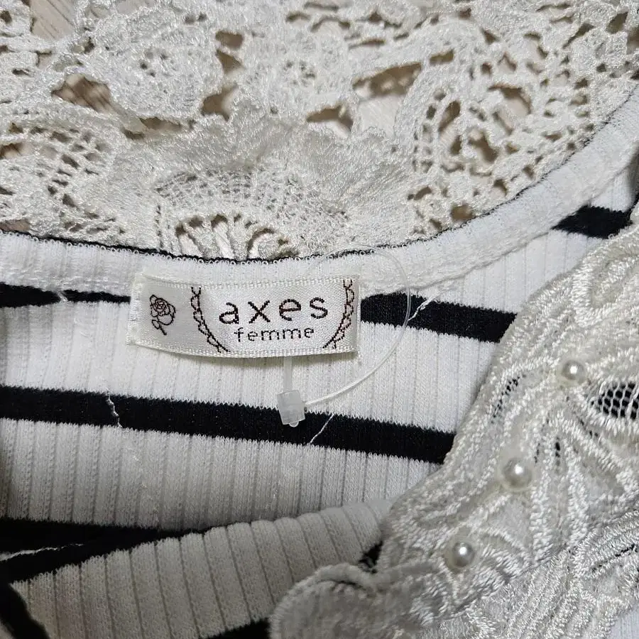 엑시즈팜 반팔티 axes femme