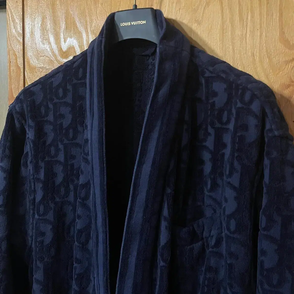 Dior Oblique Bathrobe Coat sell.