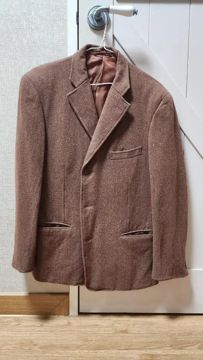 Three-button Wool Blazer-Mocha Brown (95)