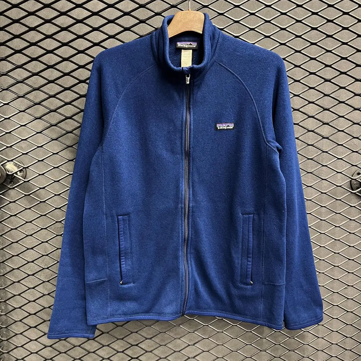 Patagonia bloo Logo detail fleece-lined knit zip-up