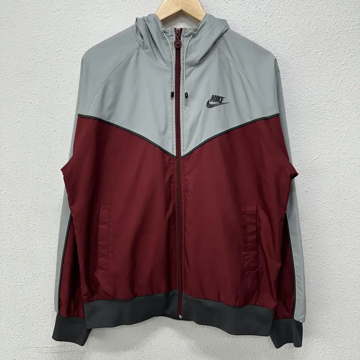 [105] Nike Windrunner Windbreaker Jacket 7140