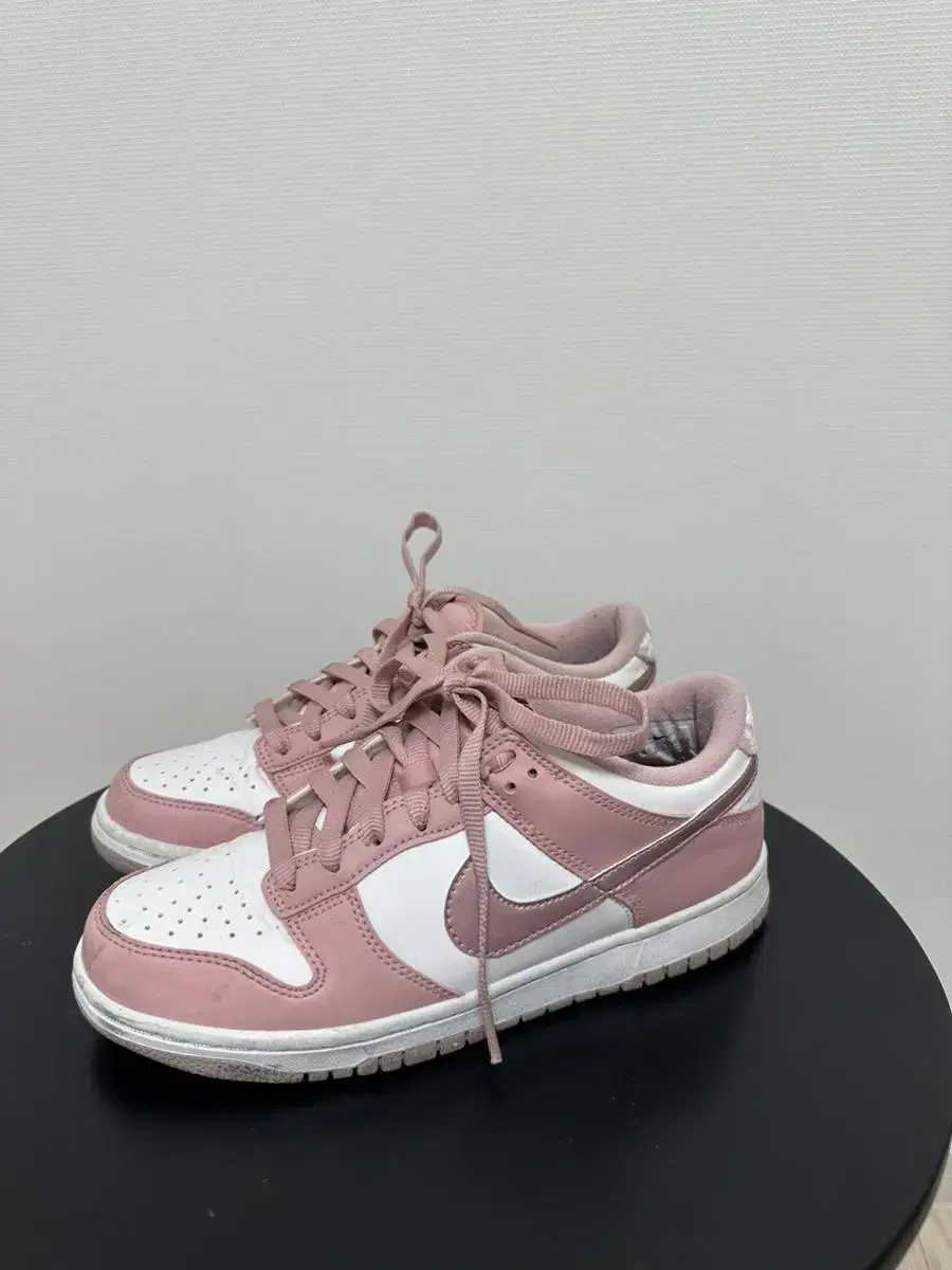 Nike Dunk Low Pink Velvet