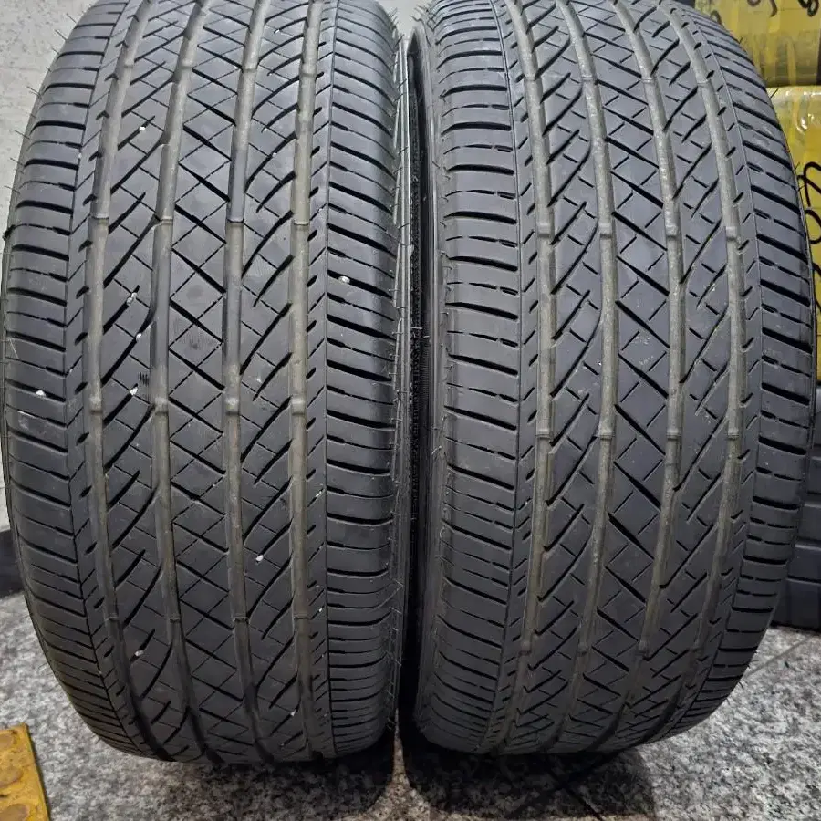 2354518(235/45R18) 브릿지스톤중고 EL400중고 2개