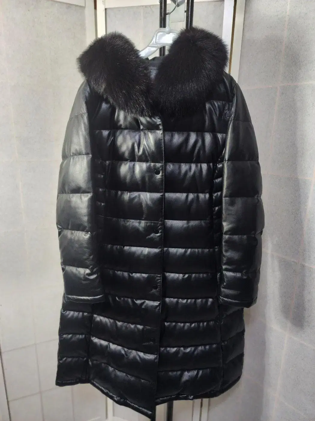 Lobo Sheepskin Padded Coat Women's Long Coat Foxfur Italian San Sheepskin*.