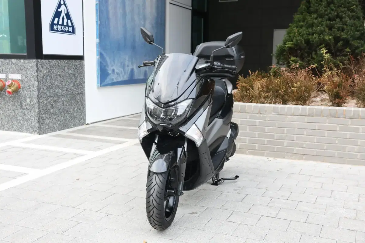 야마하 NMAX125 ABS / 17년식 4,198KM 스쿠터 오토바이