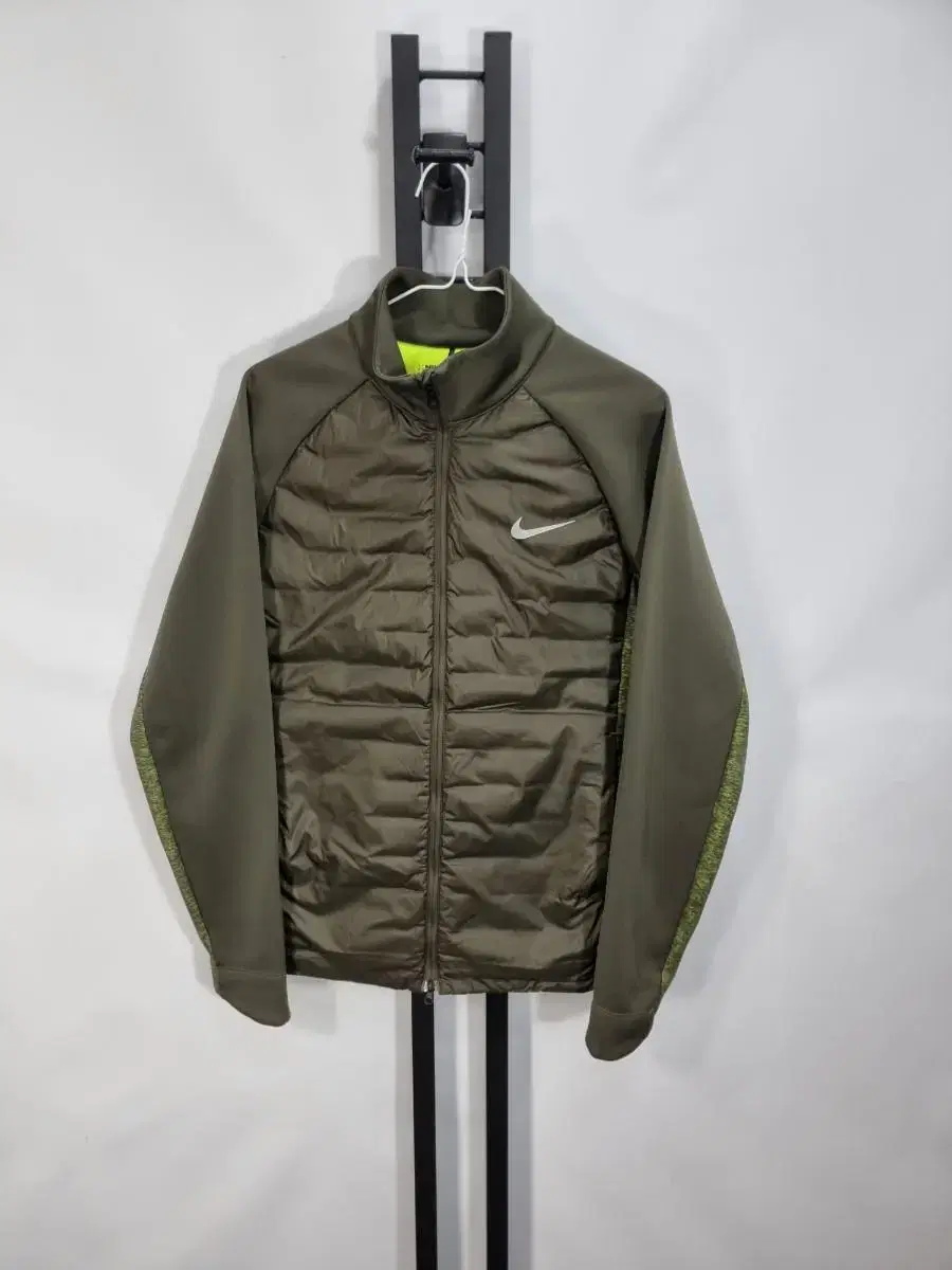 Nike Aeroloft Down Field Jacket Olive M