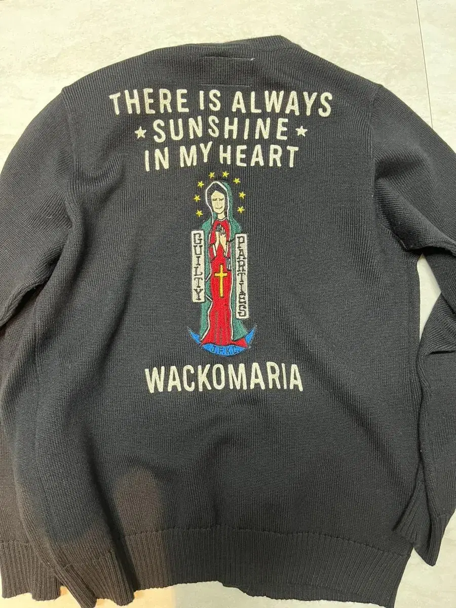 Wakomaria cardigan size L