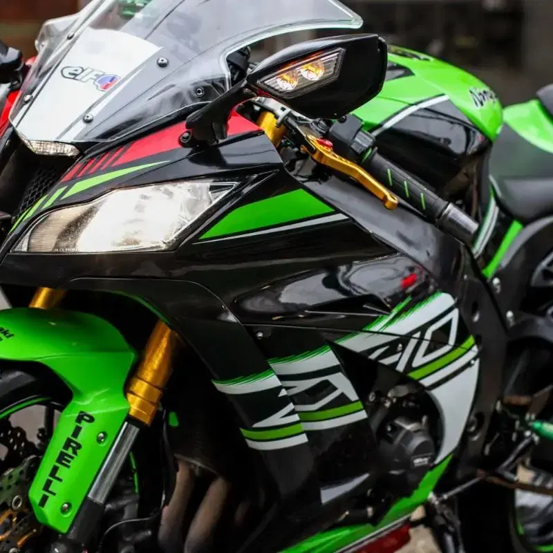 zx10r 가와사끼 2015년식 판매합니다