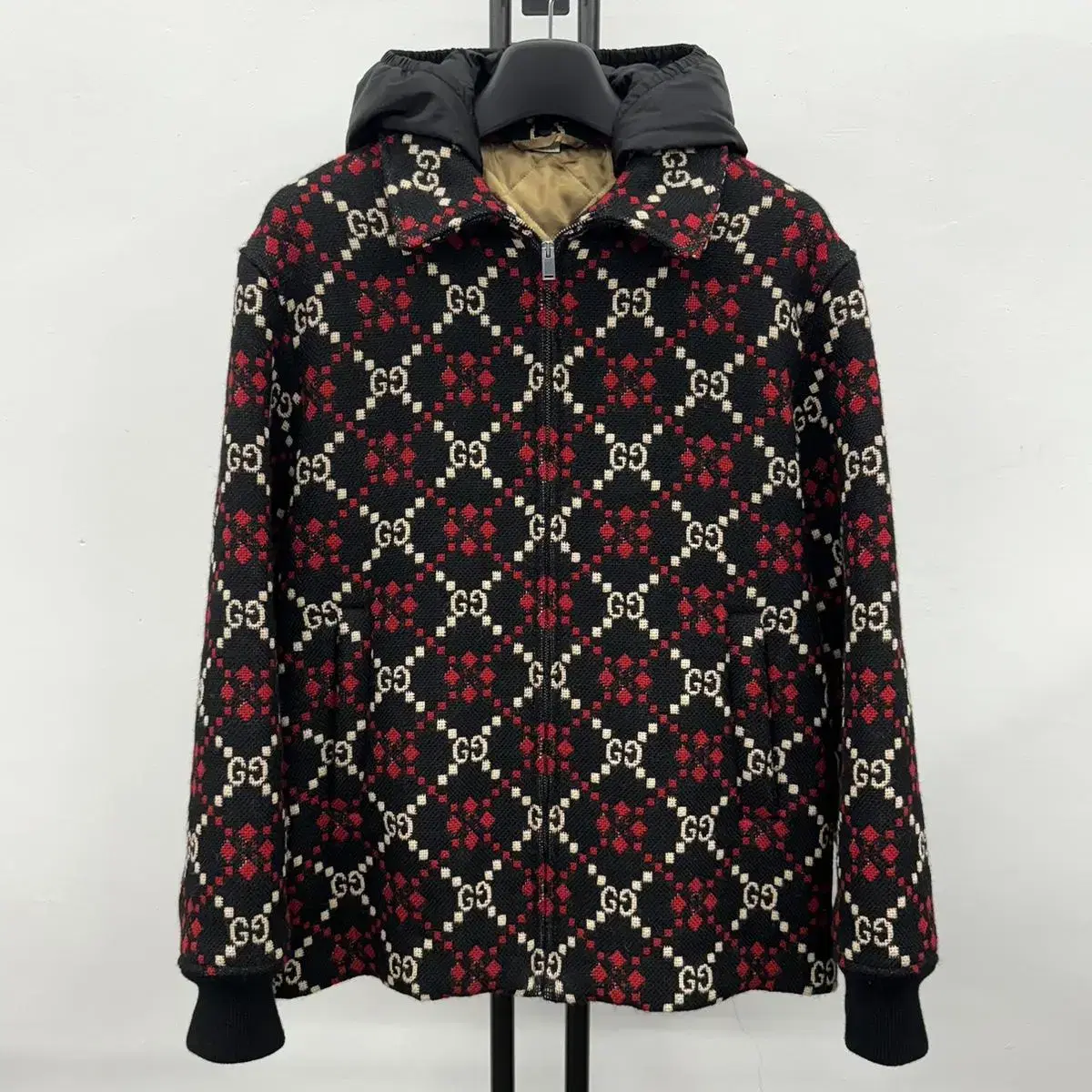 New / Luxury / 48 / Gucci Jacquard Diamond Bomber Padded Jacket in Kard