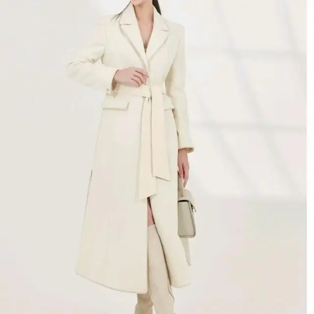 그레이스유 카멘코트 아이보리 Carmen Coat (Ivory)