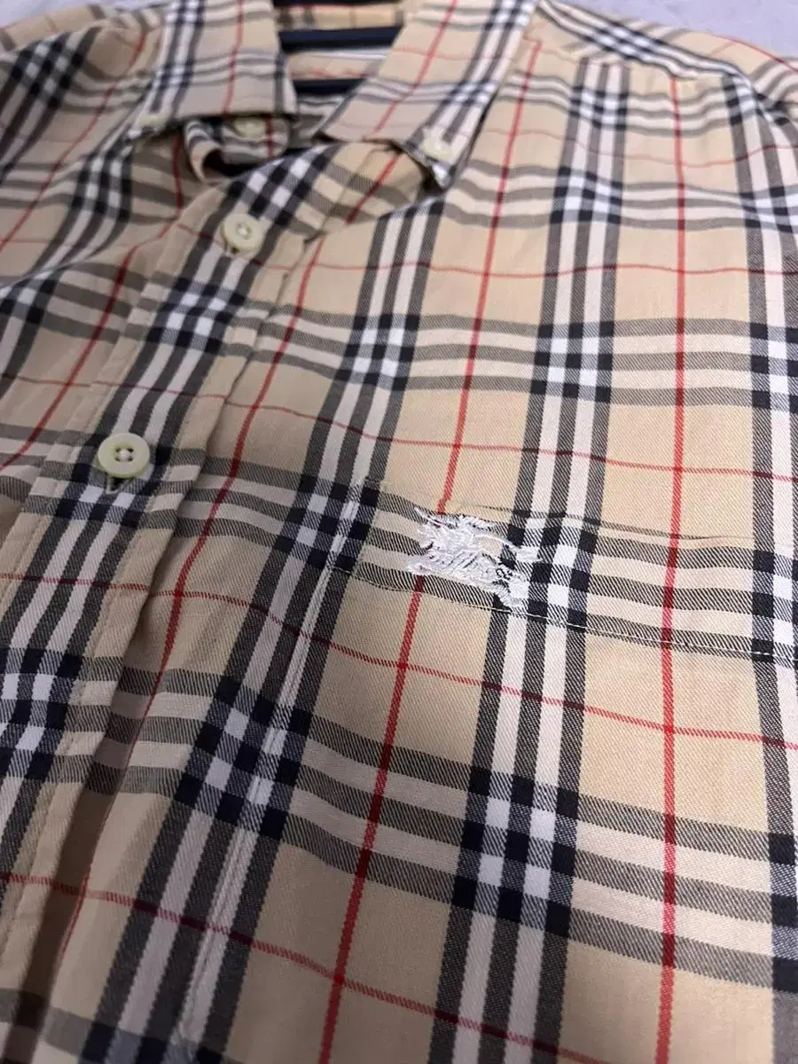 Burberry shirt size 100