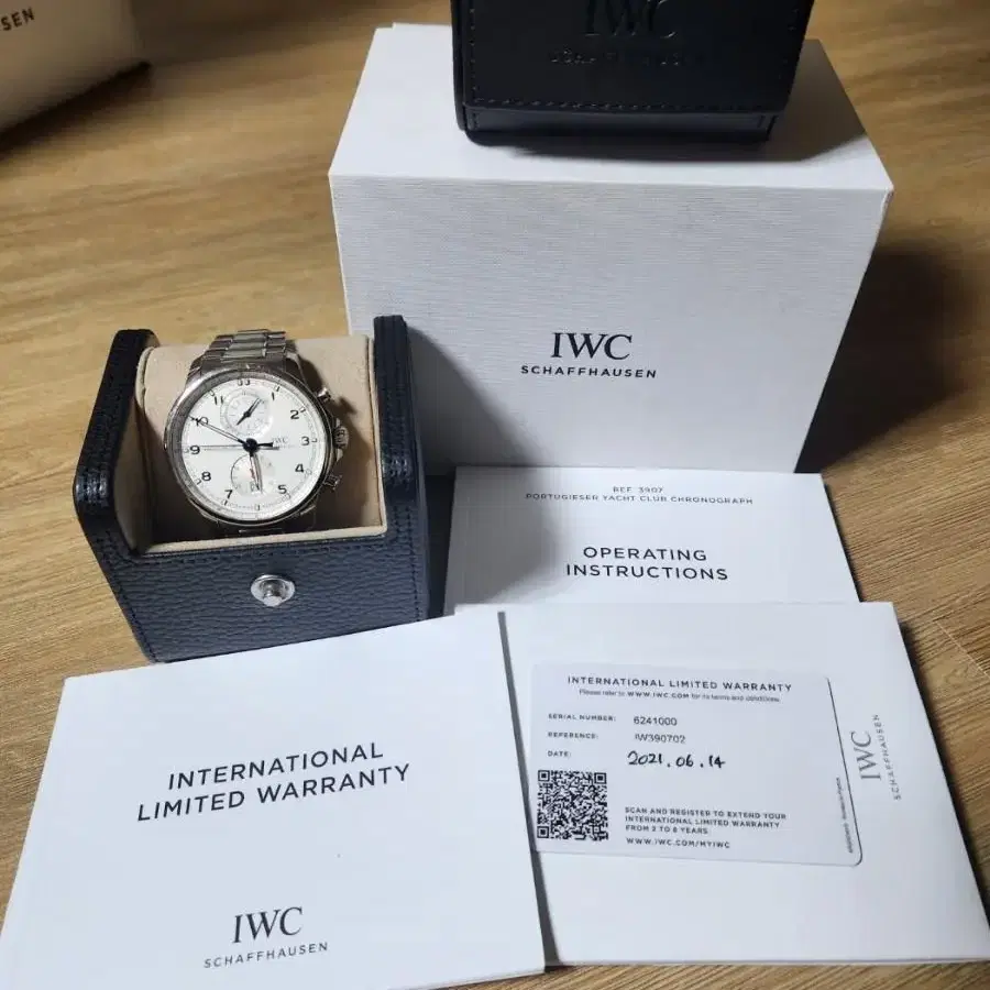 IWC 요트클럽 샤프하우젠 팝니다상태A급