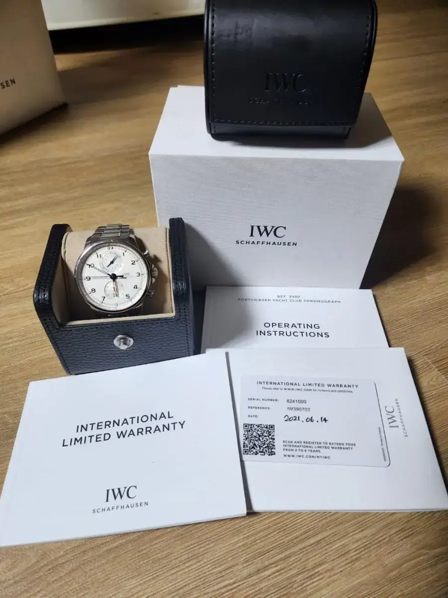 IWC 요트클럽 샤프하우젠 팝니다상태A급