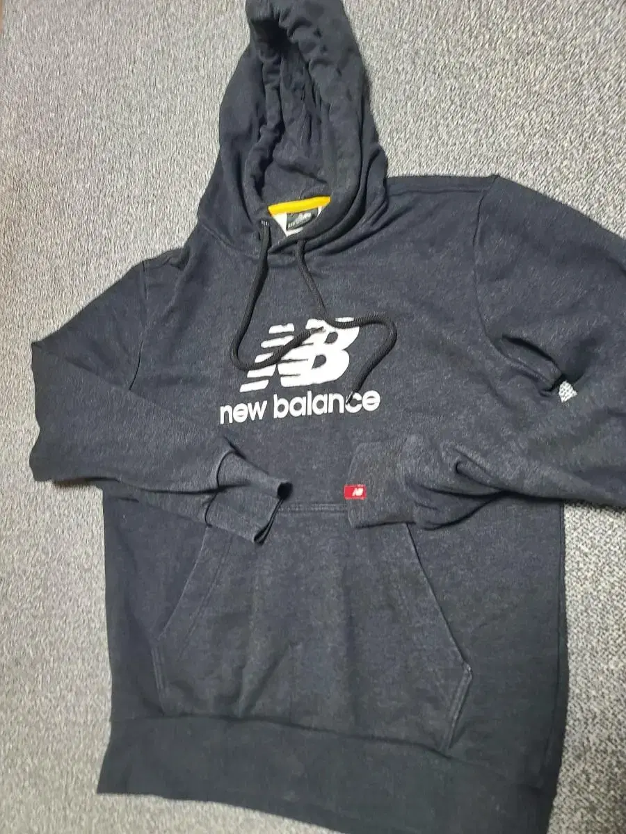 New Balance Hoodie 100 L Nearly True to Size