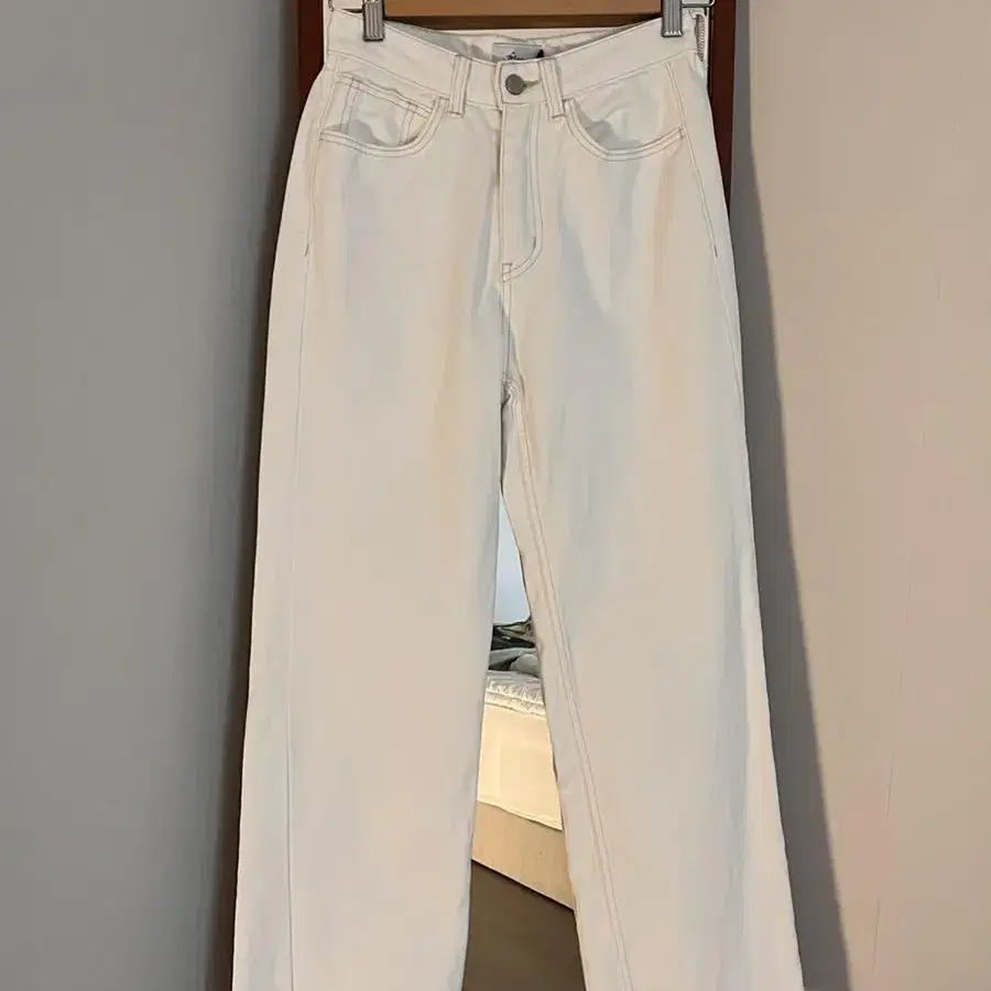 Moia cream denim pants 모이아 크림데님팬츠