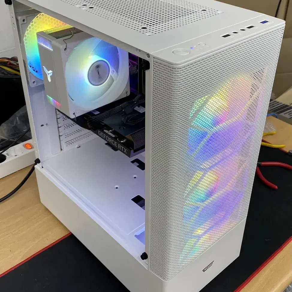 (완제품 중고) 8500RTX3060 게이밍 컴퓨터