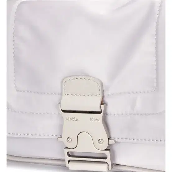 마뗑킴 MINI BUCKLE BAG