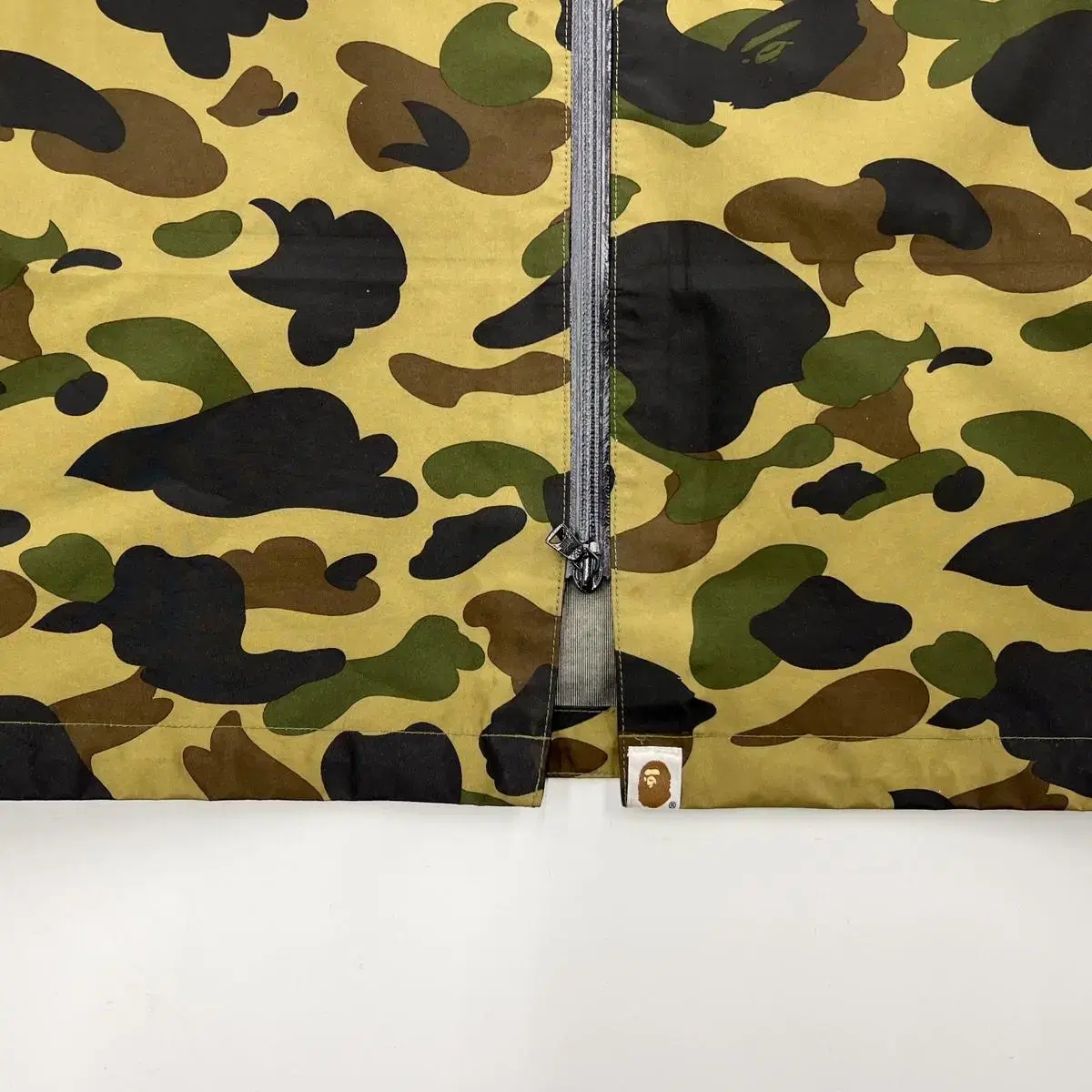 Bape 베이프 고어텍스 카모 자켓