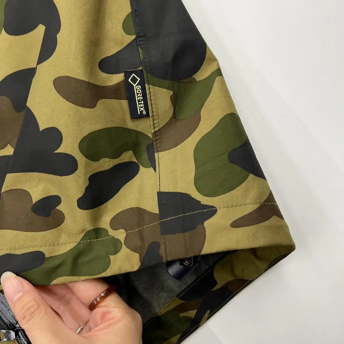 Bape 베이프 고어텍스 카모 자켓