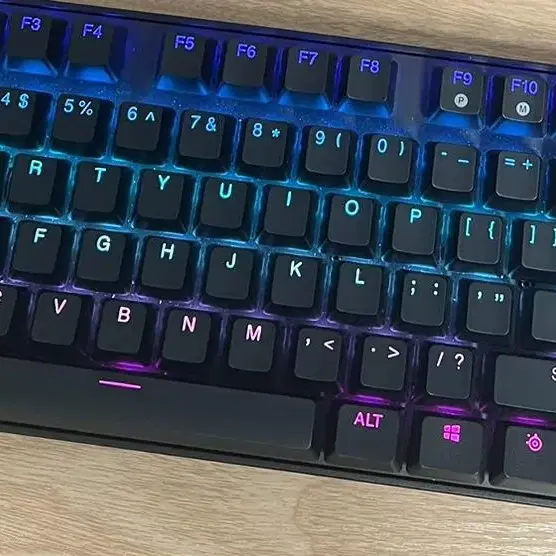 apex pro tkl 2023 키보드 팝니다