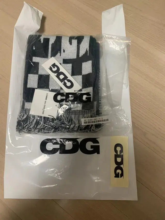 cdg 머플러 블랙 새상품