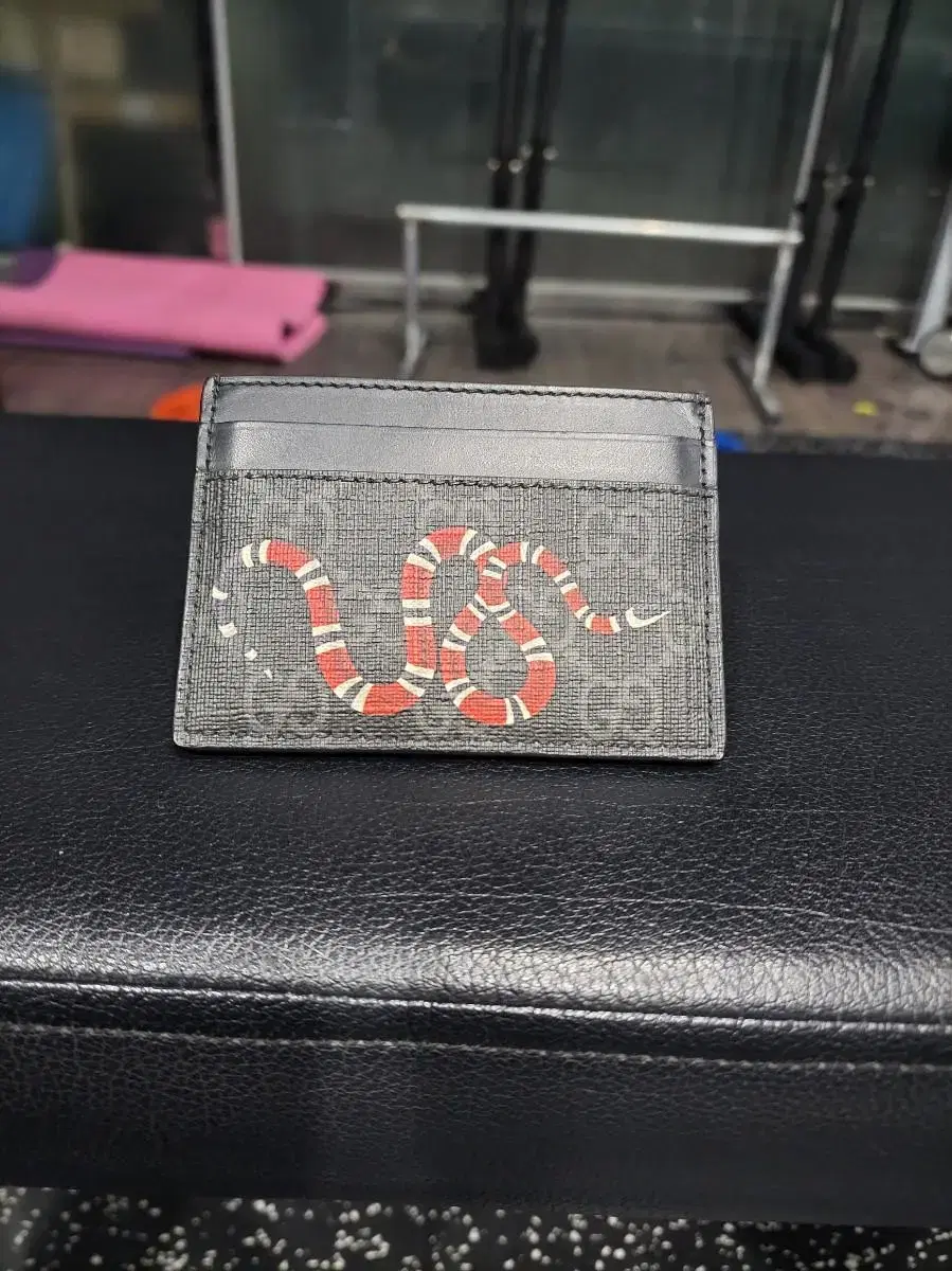 Gucci Snake Genuine Kard Wallet for sale