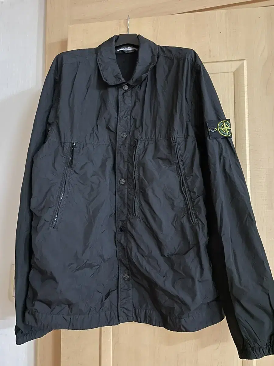 [L] 19FW Stone Island Crinkle Wrap Overshirt Black