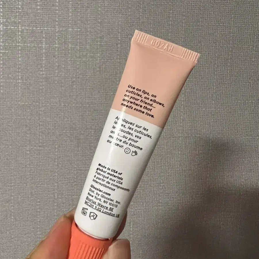 glossier 글로시에 밤 닷컴 립밤 코코넛 팝니다