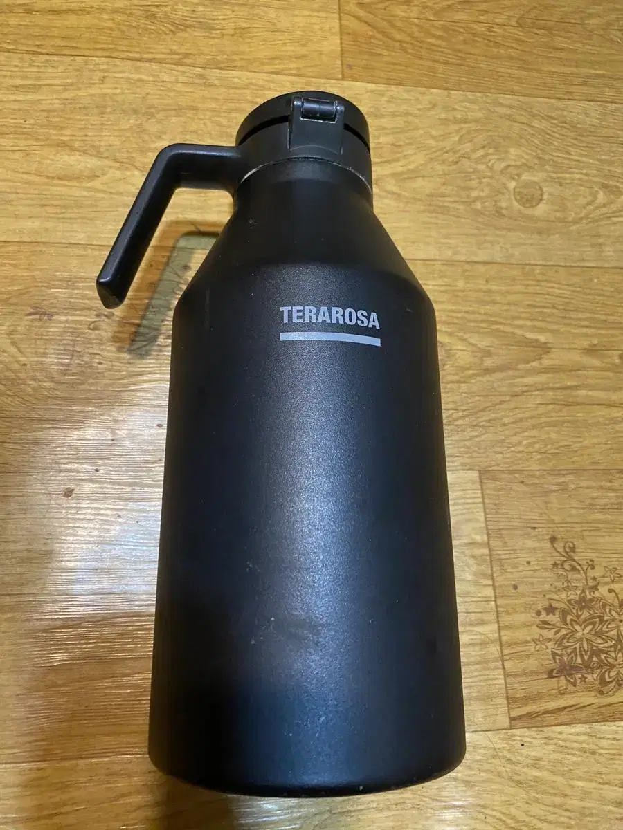 테라로사 보온보냉 텀블러 1,900ml 팝니다