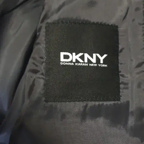 DKNY 하이넥 롱코트 100